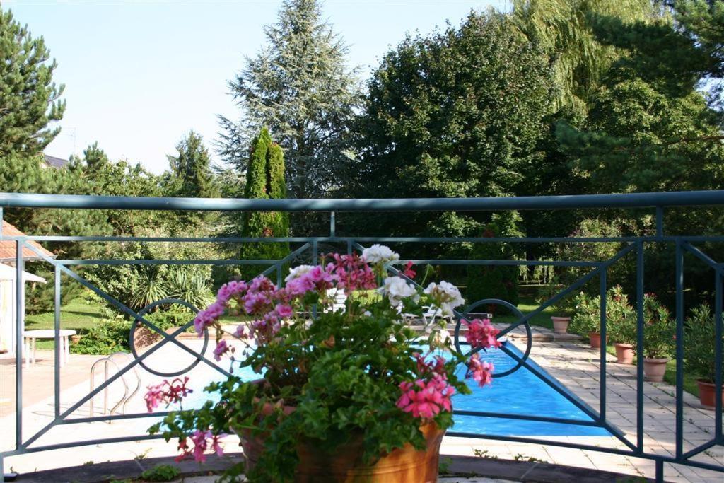 Bois Joli De La Freyere Bed & Breakfast Hindisheim Exterior photo